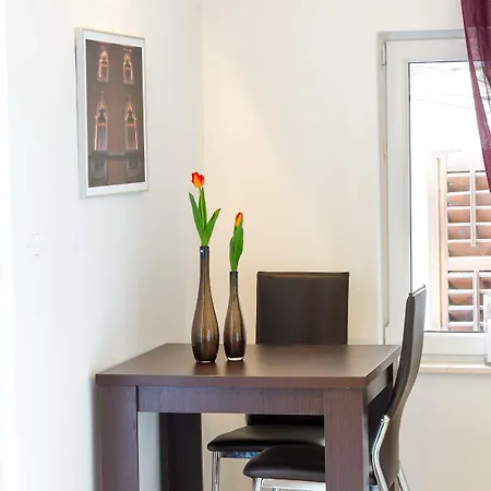 Oasis Apartment